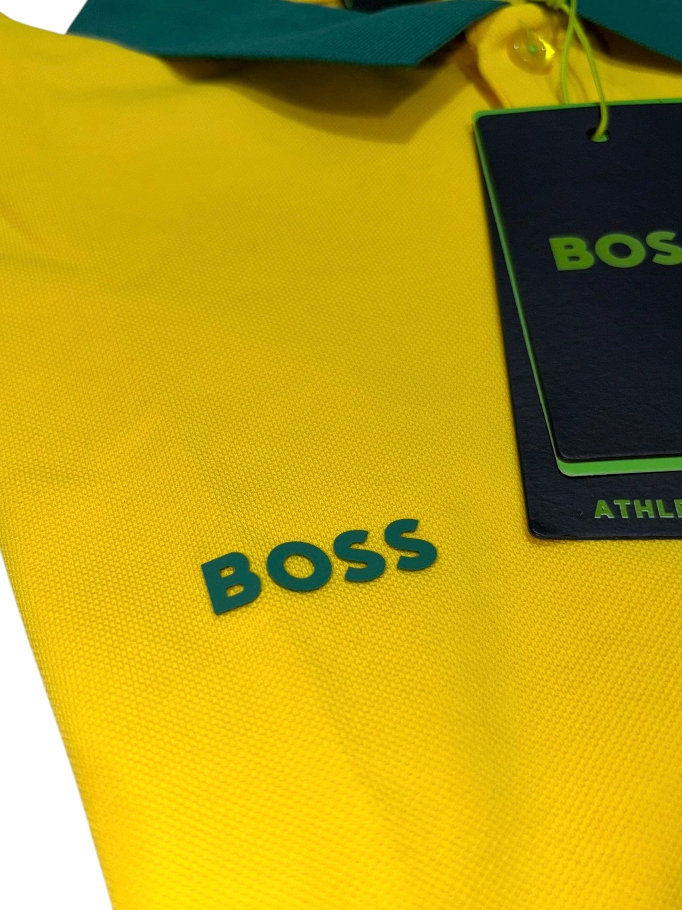 PLAYERA BOSS BRASIL TIPO POLO REGULAR FIT TALLA “L” REDUCIDA A “M”