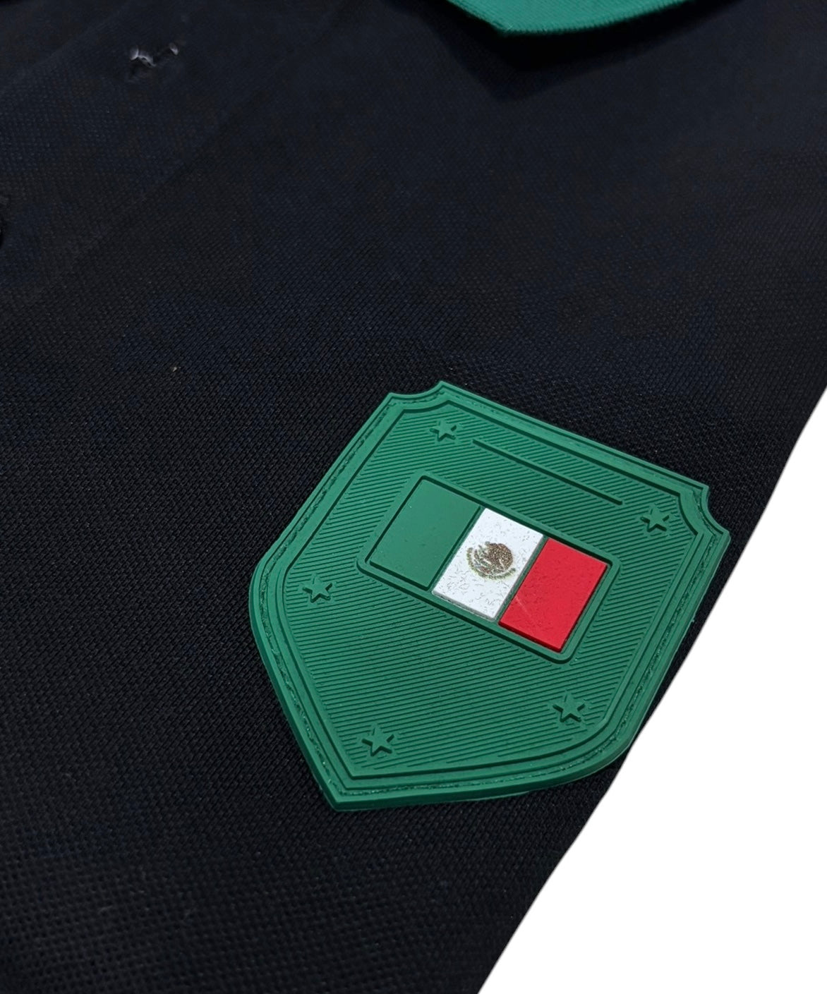 PLAYERA BOSS MÉXICO TIPO POLO REGULAR FIT TALLA “L” REDUCIDA A “M”